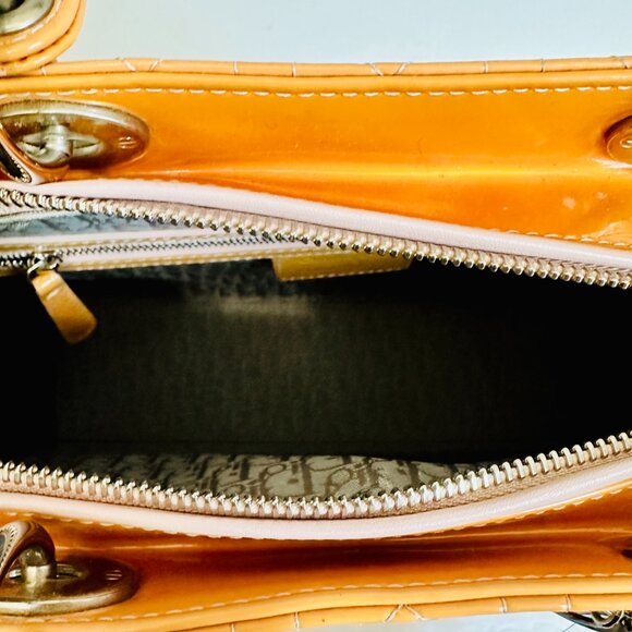 AUTHENTIC CHRISTIAN DIOR PATENT LEATHER QUILTED YELLOW LADY DIOR SATCHEL ITALY - Picture 8 of 16